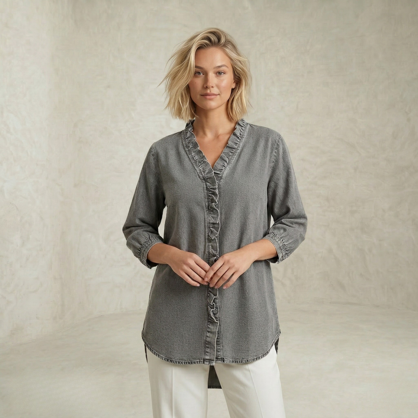 Linda | Elegantna bluza z volančkastim robom