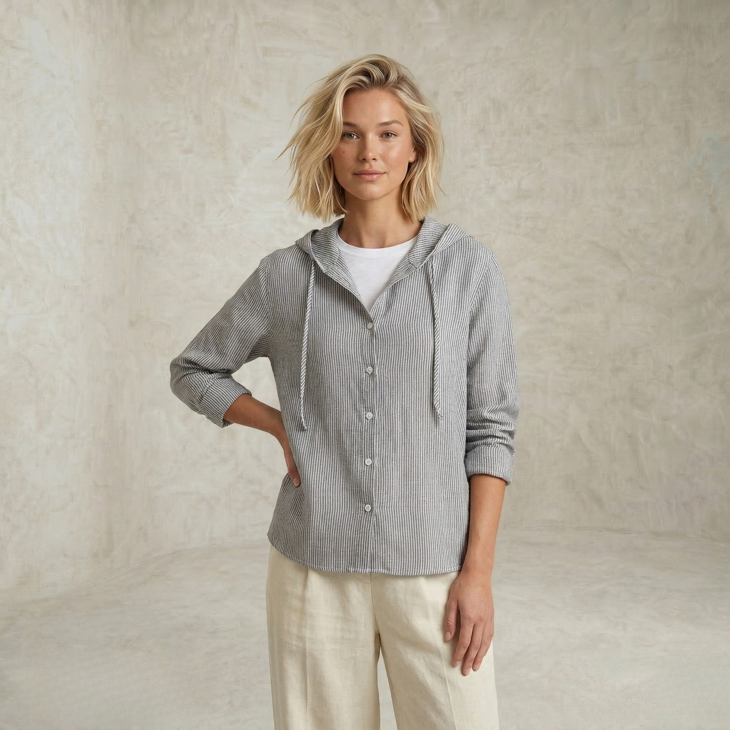 Paula | Prefinjena bluza s kapuco