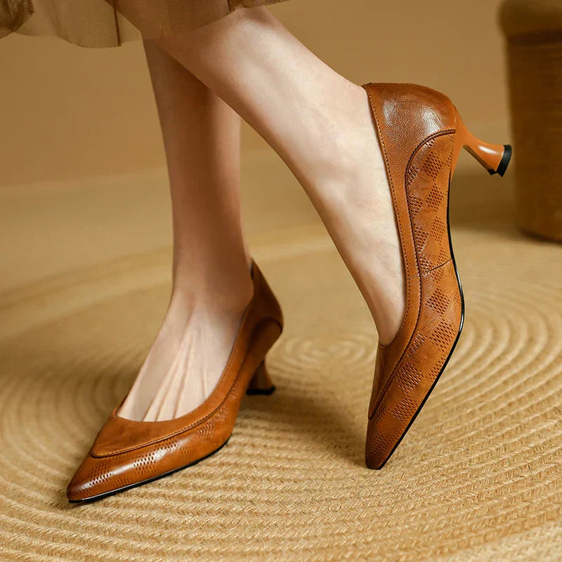 Fiona | Elegantni Salonarji