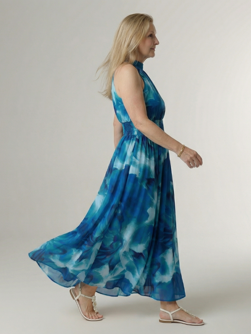 Sylin | Nabrana midi obleka s halter ovratnikom