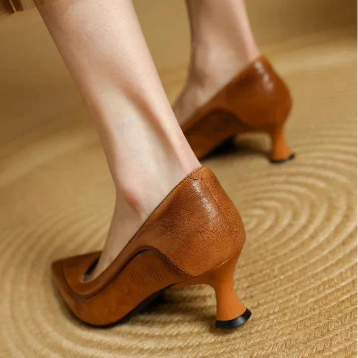 Fiona | Elegantni Salonarji