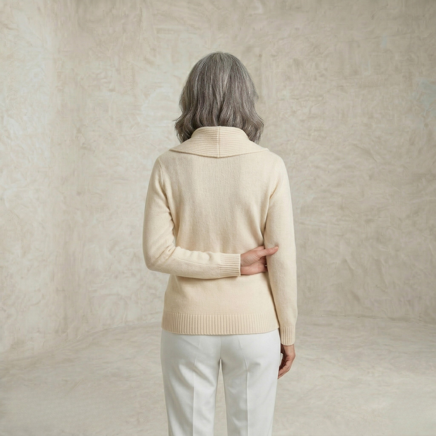 Delilah | Pleated Collar pulover