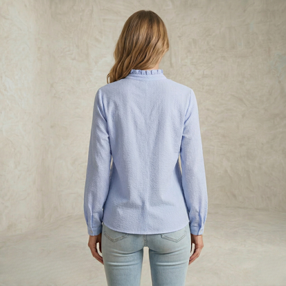 Marianne | Mehka teksturirana elegantna bluza z volančki