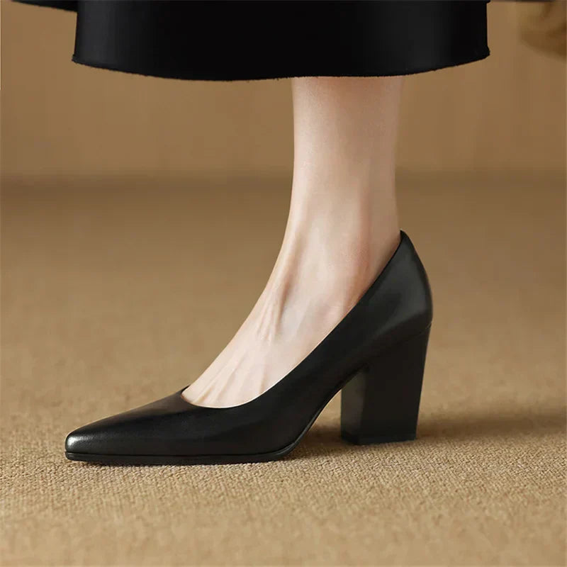 Fiona | Elegantni Salonarji