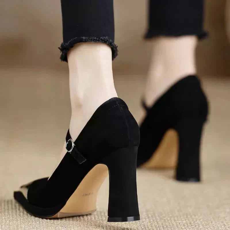 Mora | Elegantni Salonarji
