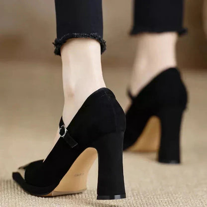 Mora | Elegantni Salonarji