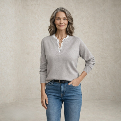 Sandra | Mehka prefinjena elegantna bluza