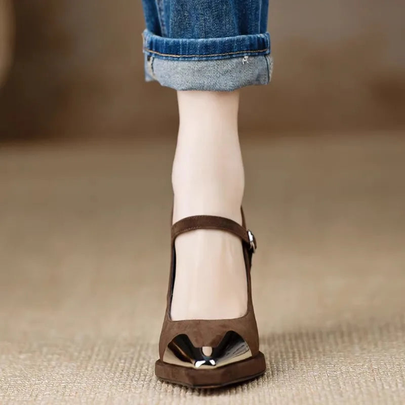 Mora | Elegantni Salonarji